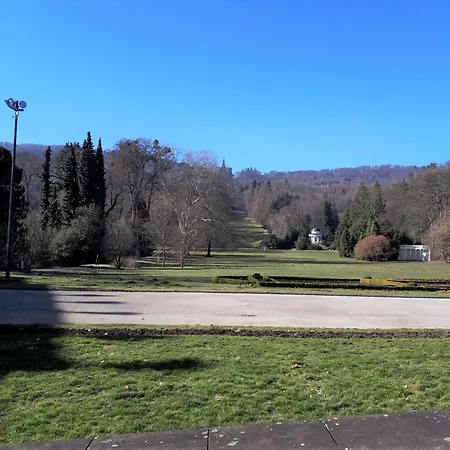Hugo37 Am Bergpark *